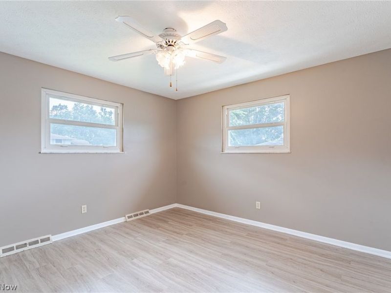 6449 S Park Boulevard, Parma, OH 44134 Photo 15