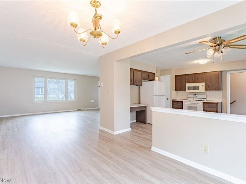 6449 S Park Boulevard, Parma, OH 44134 Photo 6
