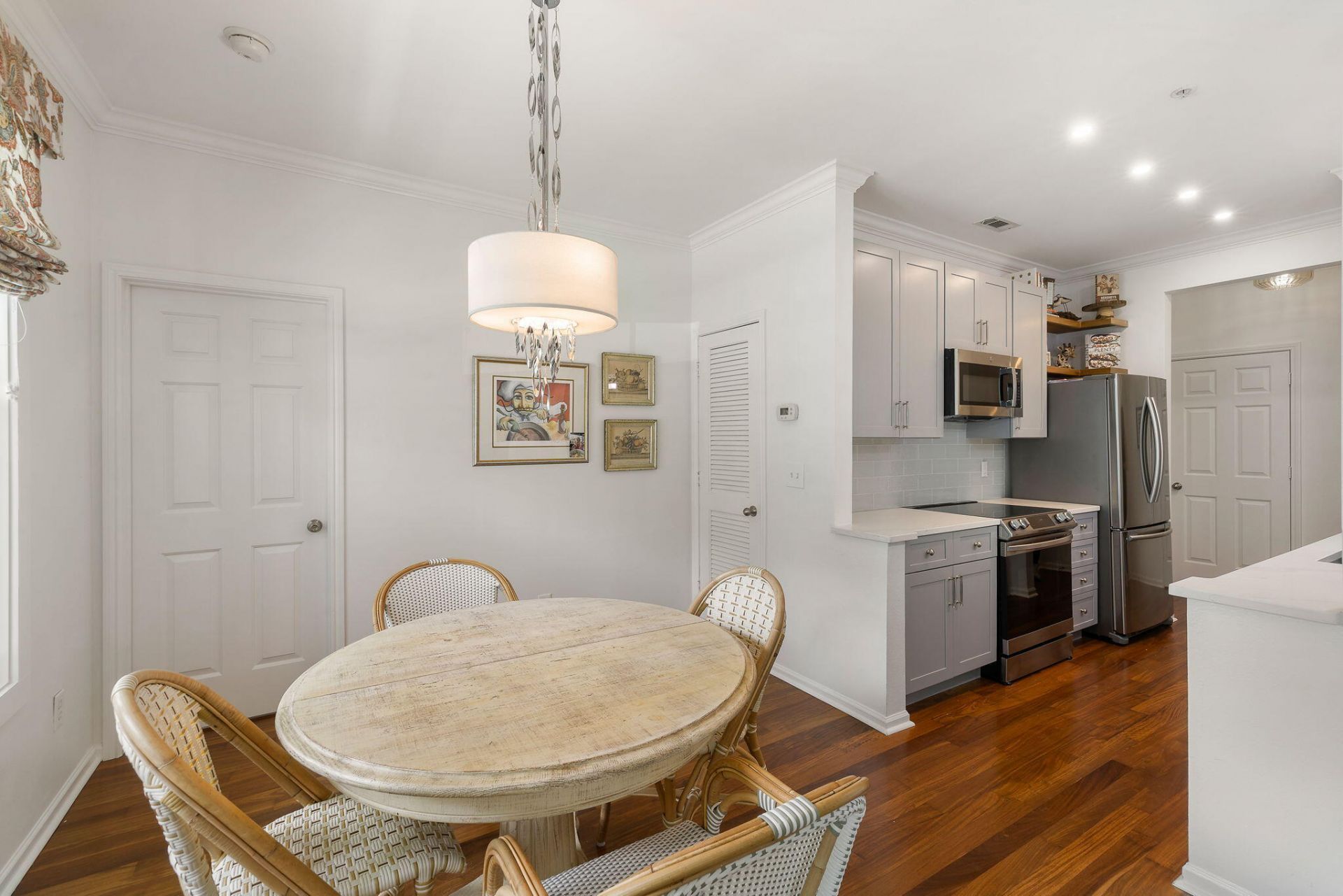 130 River Landing Drive Photo 6