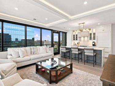 106 W Vine Street, Unit 809, Lexington, KY 40507