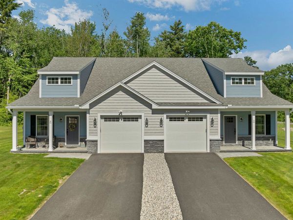 2 Cameron Court, Unit 2, Hampstead, NH 03841