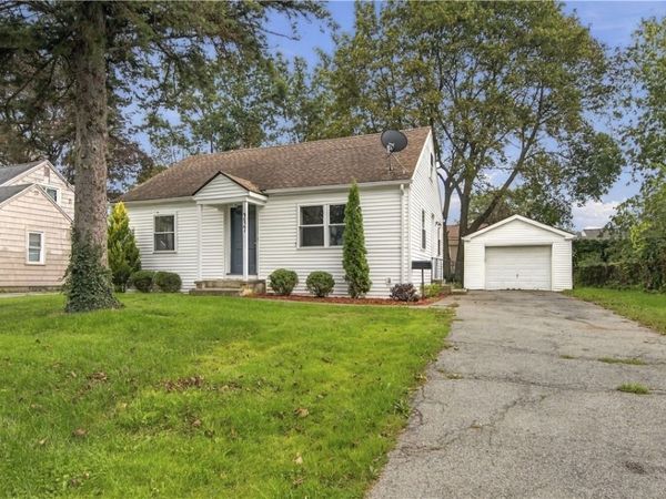 237 Bancroft Drive, Rochester, NY 14616