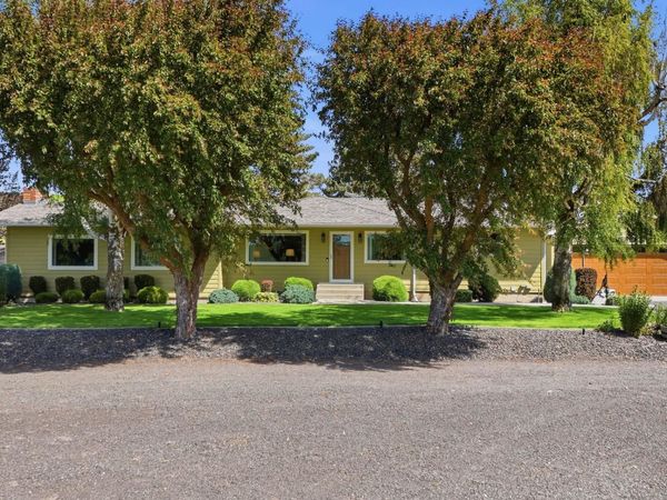 12103 E Spring Valley Rd, Latah, WA 99018