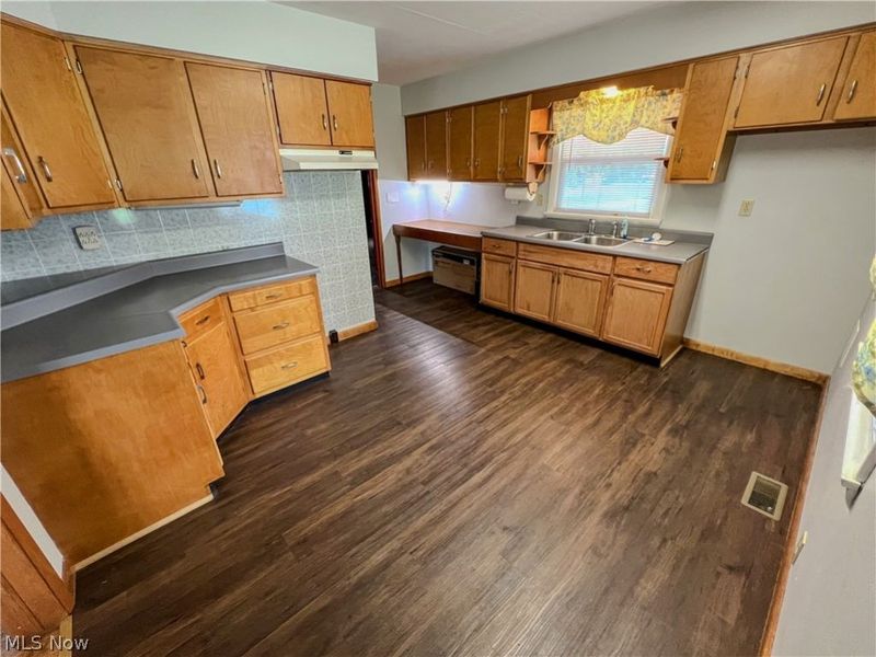 15161 State Route 170, East Liverpool, OH 43920 Photo 7