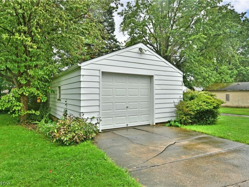 351 Marmion Avenue, Youngstown, OH 44507 Photo 41