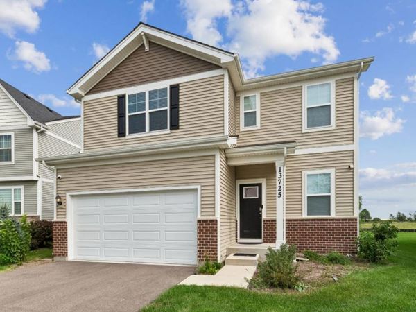 13725 S Sanibel Street, Plainfield, IL 60544
