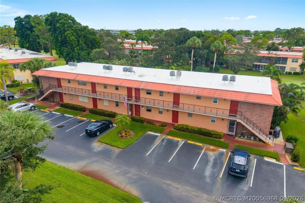 1909 SW Palm City Road , Unit 5H, Stuart, FL 34994 Photo