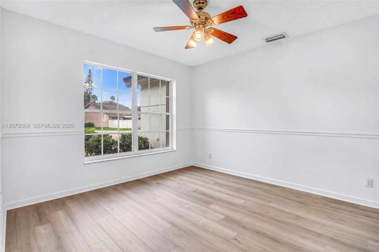 743 NW 174th Ter, Pembroke Pines, FL 33029 Photo