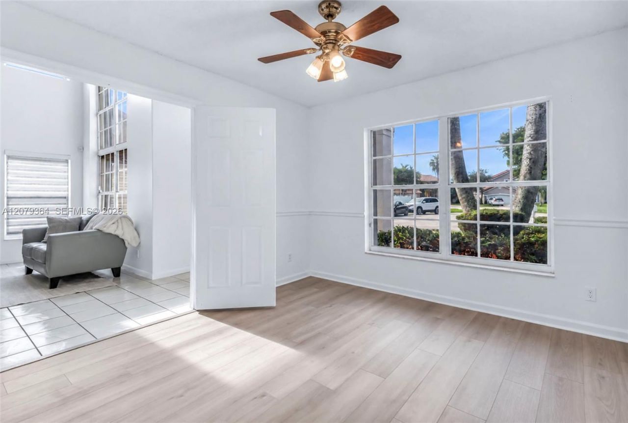 743 NW 174th Ter, Pembroke Pines, FL 33029 Photo