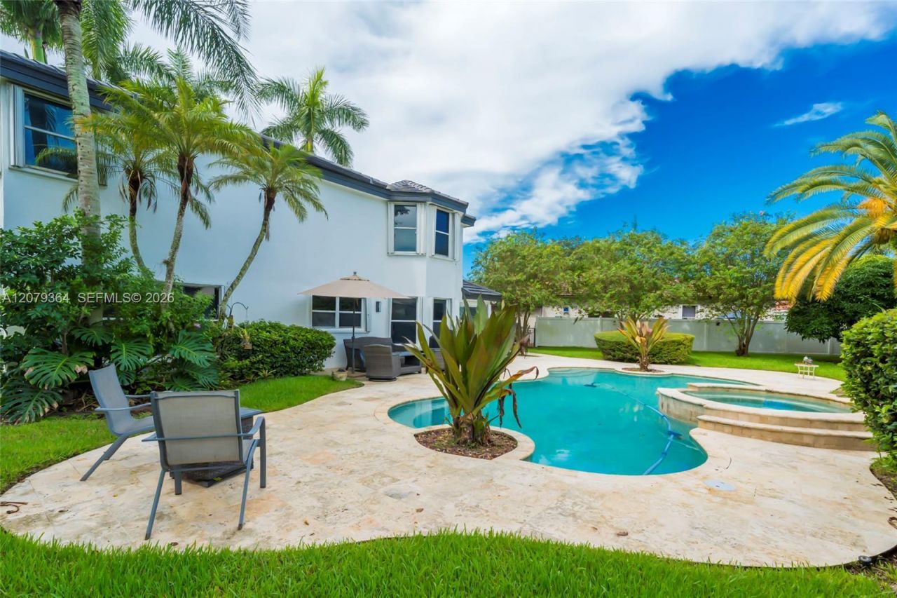 743 NW 174th Ter, Pembroke Pines, FL 33029 Photo