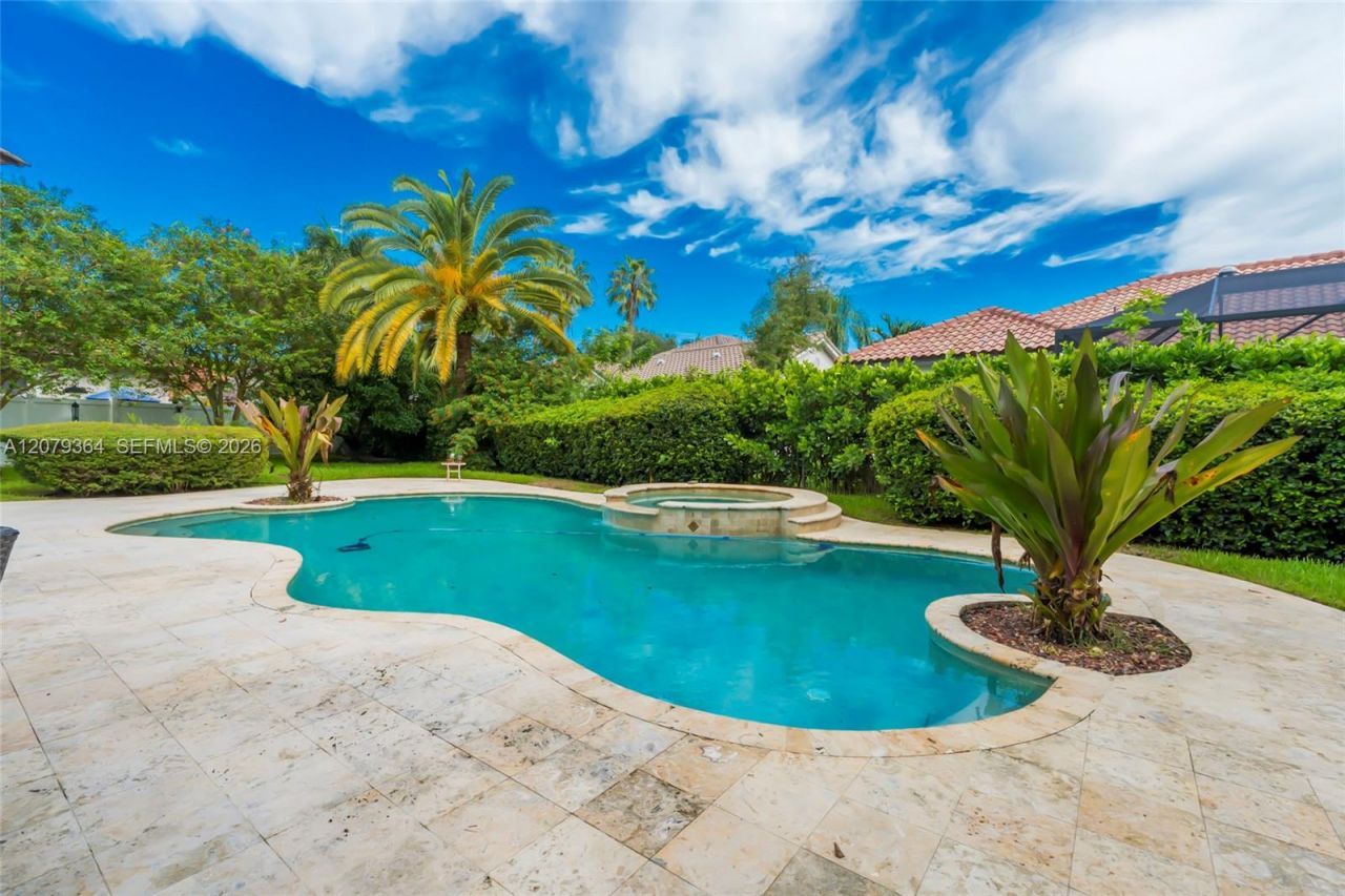 743 NW 174th Ter, Pembroke Pines, FL 33029 Photo