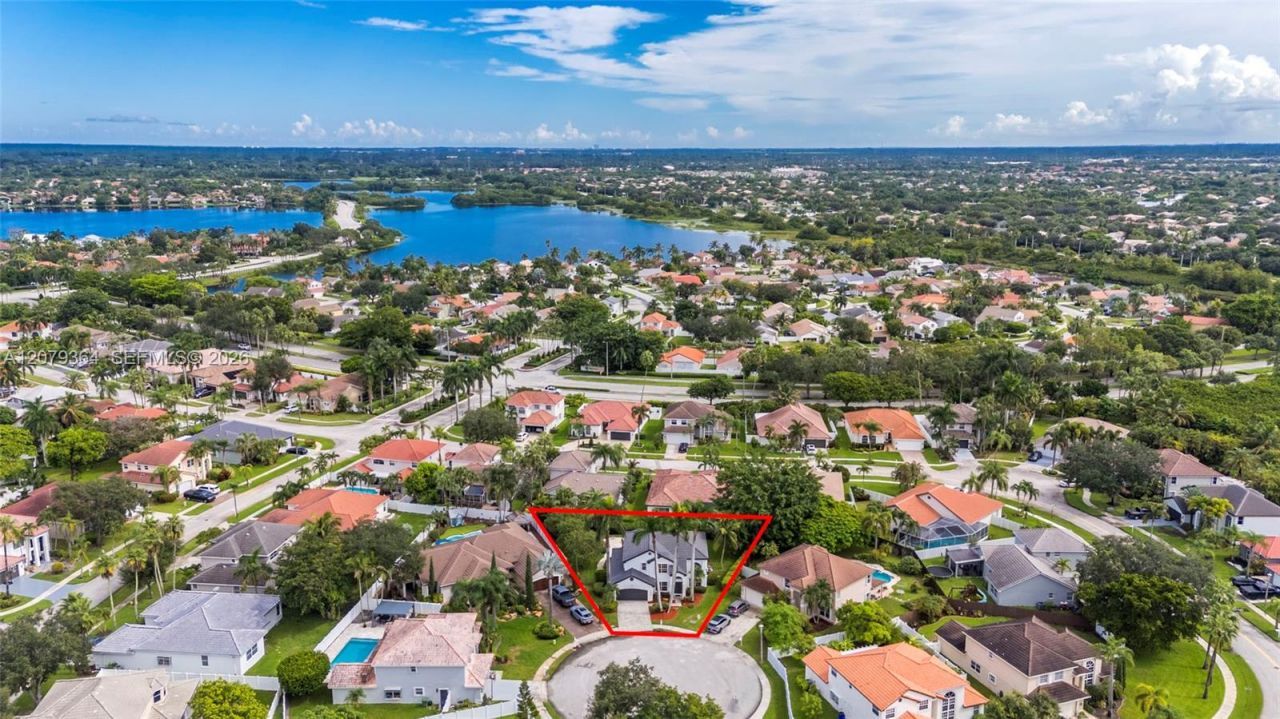743 NW 174th Ter, Pembroke Pines, FL 33029 Photo