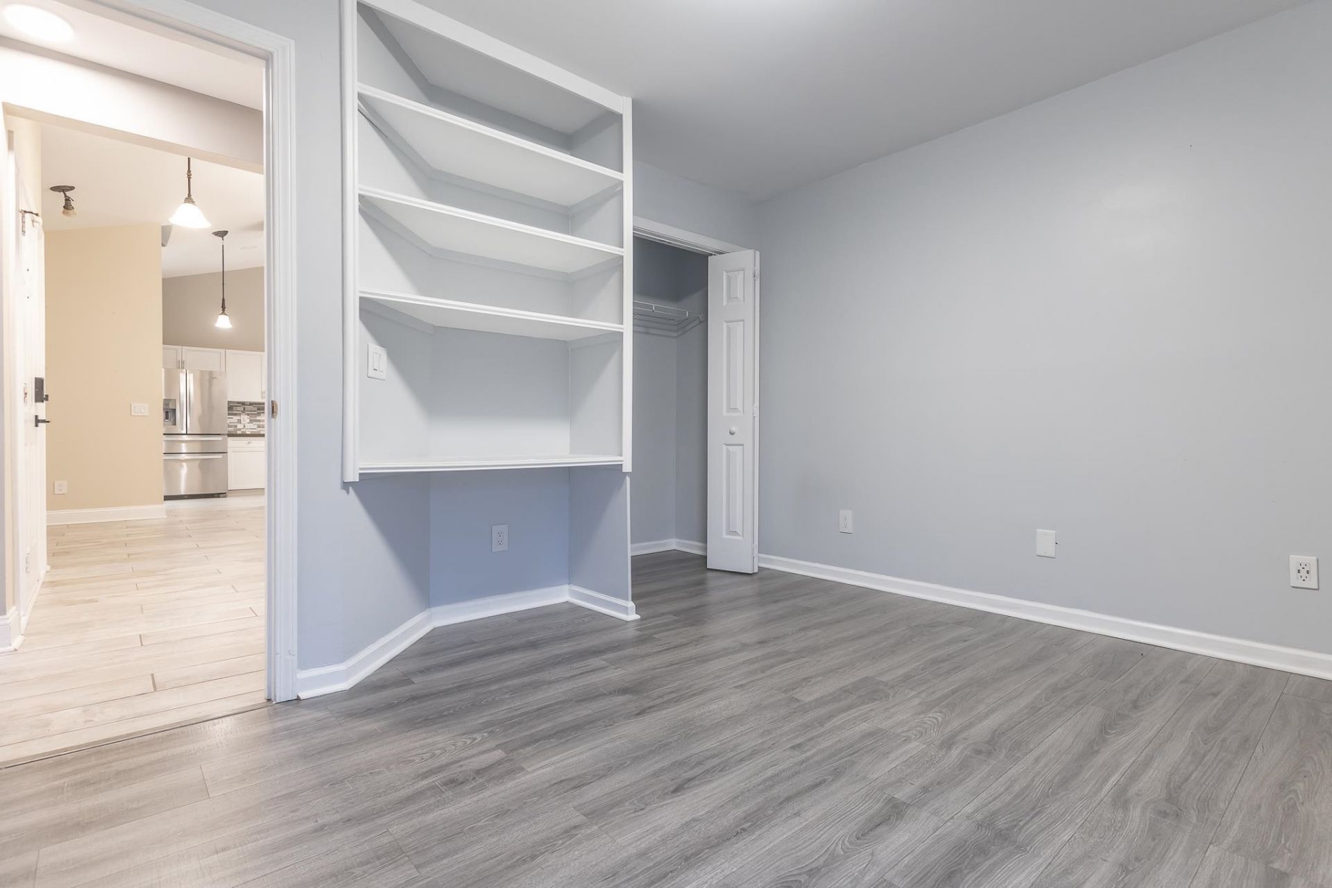 262 Palladium Dr. Photo 12