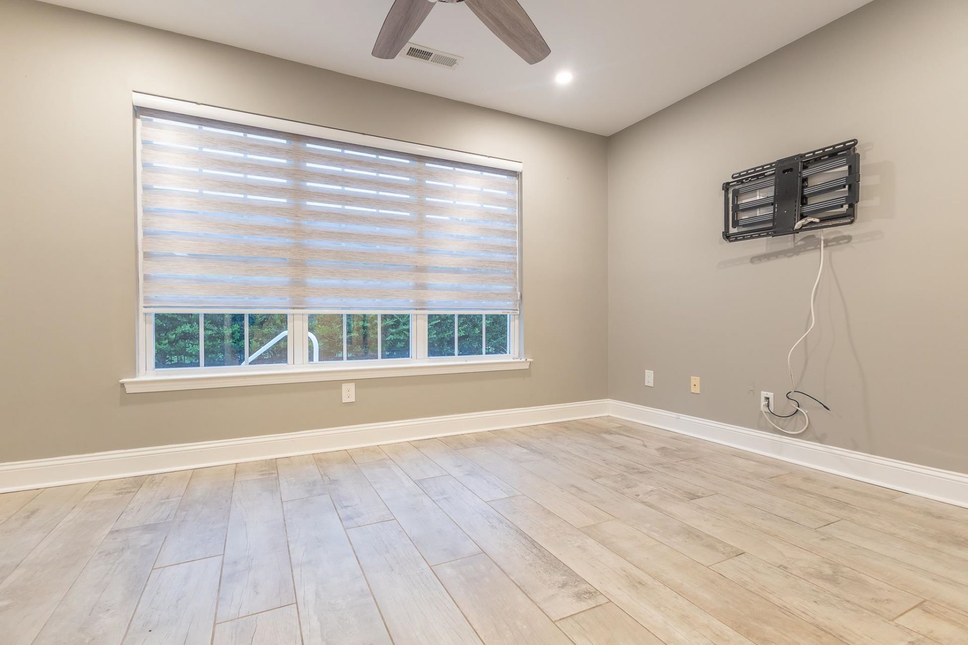 262 Palladium Dr. Photo 19