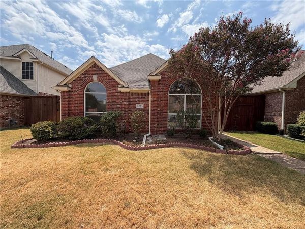 8703 Stonecrest Drive, Irving, TX 75063