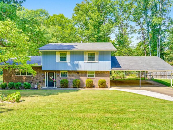 7529 Irongate Drive, Hixson, TN 37343