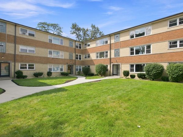 7900 S Merrill Avenue, Unit 2A, Chicago, IL 60649