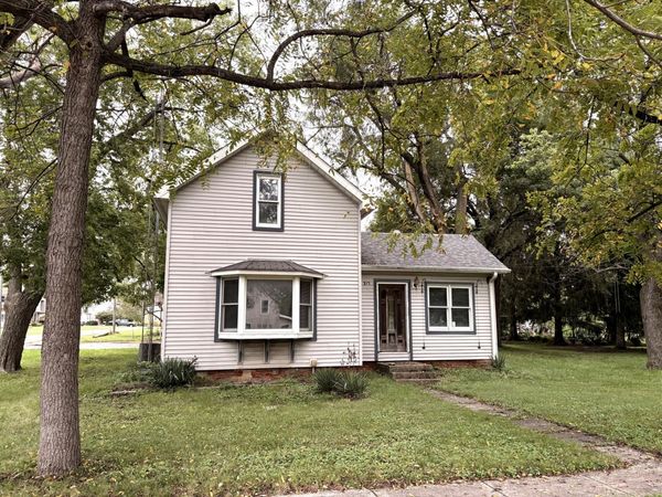 317 W Jefferson Street, Gardner, IL 60424
