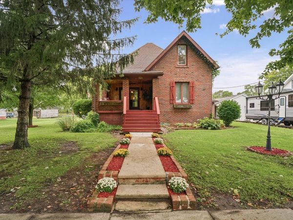 605 N VERMILION Street, Allerton, IL 61810
