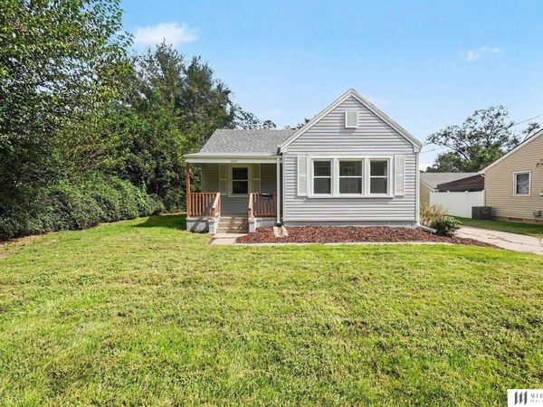 2607 Hancock Street, Bellevue, NE 68005