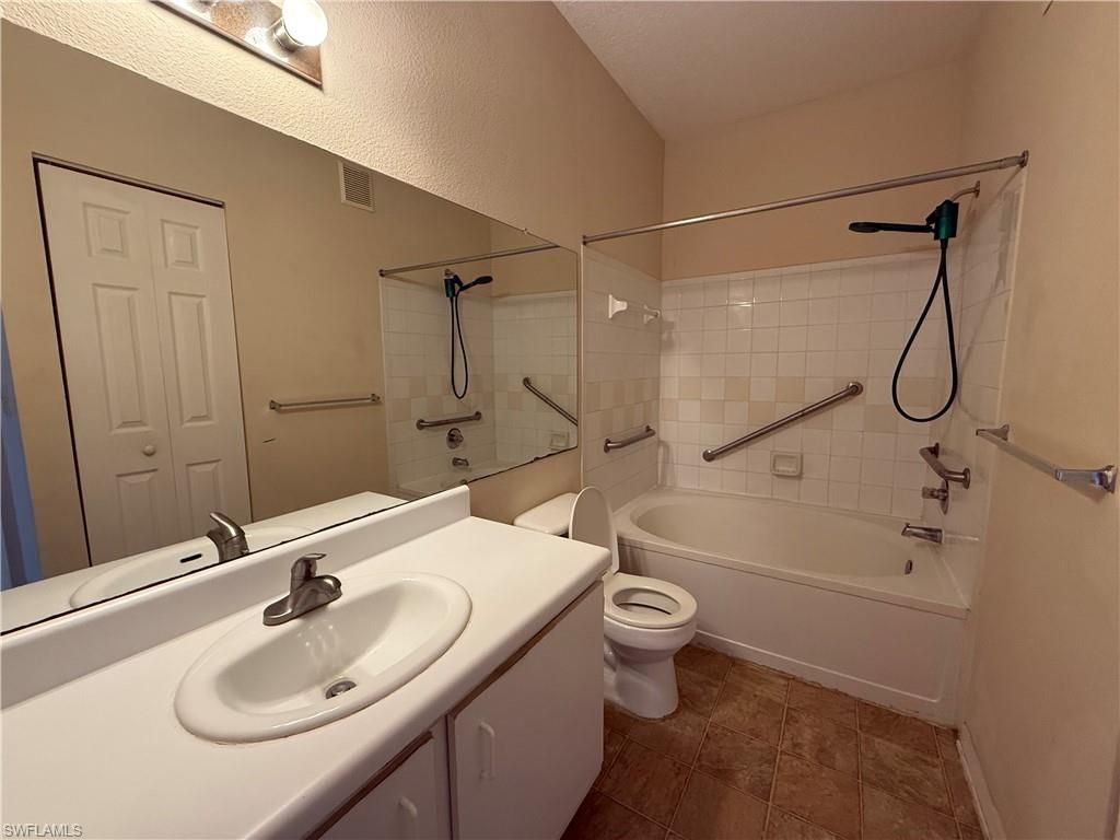 11540 Villa Grand , Unit 1220, Fort Myers, FL 33913 Photo