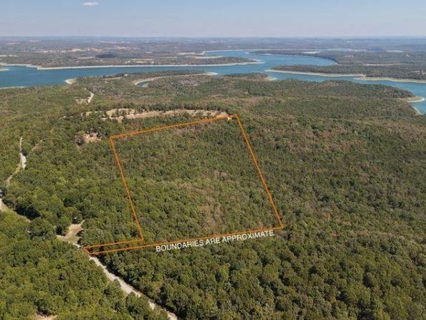 001-09384-000 Camp Galilee Road , Lead Hill, AR 72644