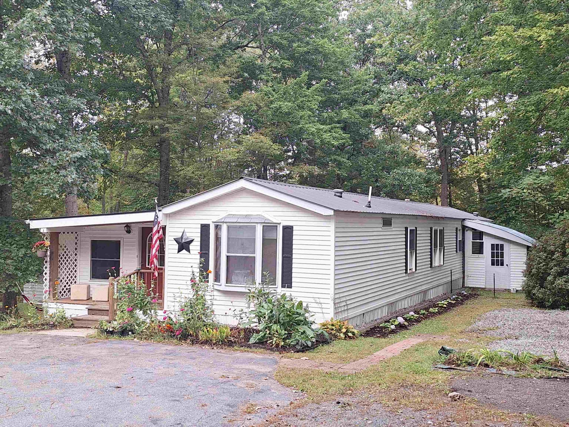 318 County Road, Walpole, NH 03608 Main Photo