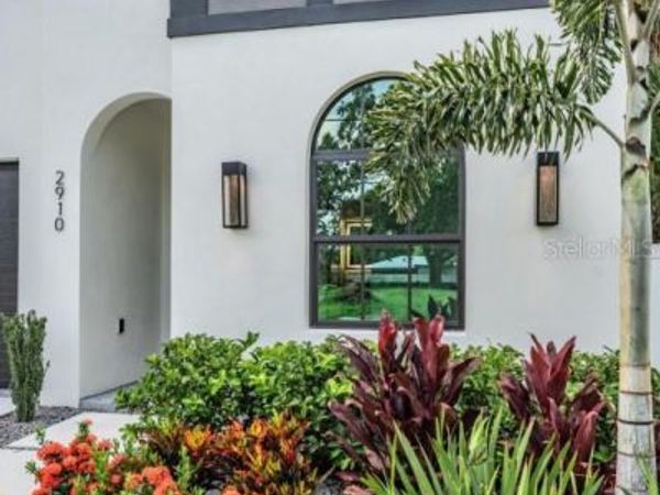 2910 W AILEEN STREET , TAMPA, FL 33607