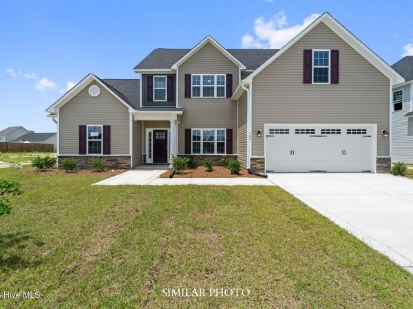 514 Appalachian Trail N, Jacksonville, NC 28546