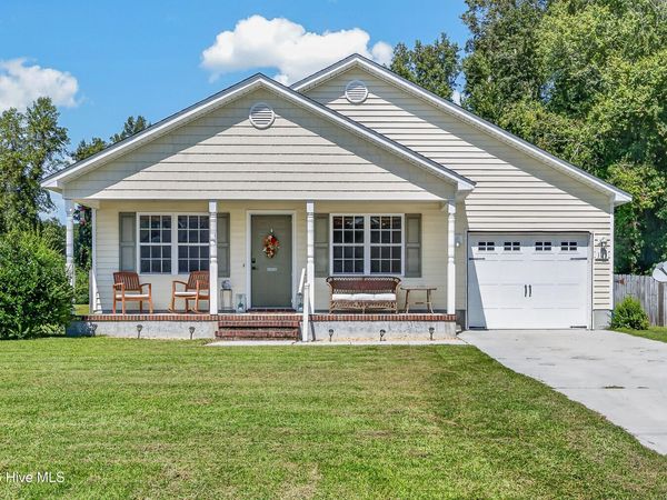 121 Woodbury Farm Drive , Jacksonville, NC 28540