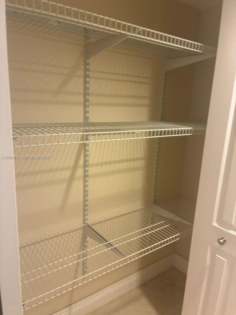 3101 N Country Club Dr, Unit 107, Aventura, FL 33180 Photo