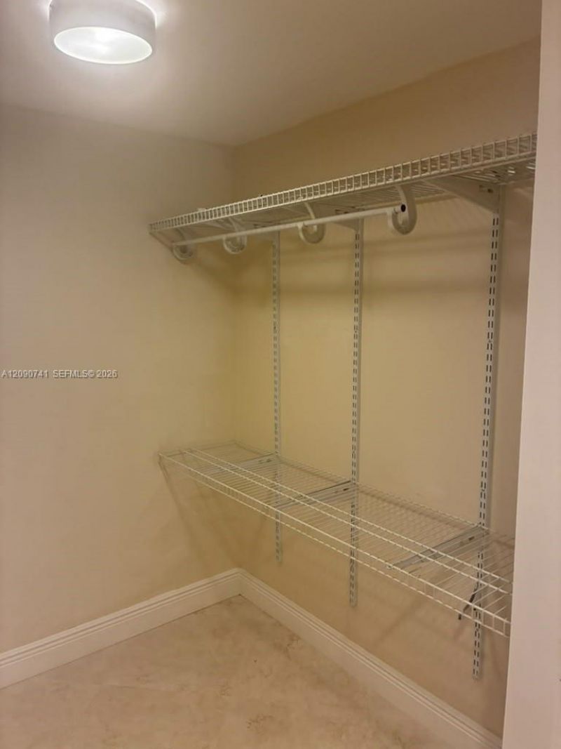 3101 N Country Club Dr, Unit 107, Aventura, FL 33180 Photo