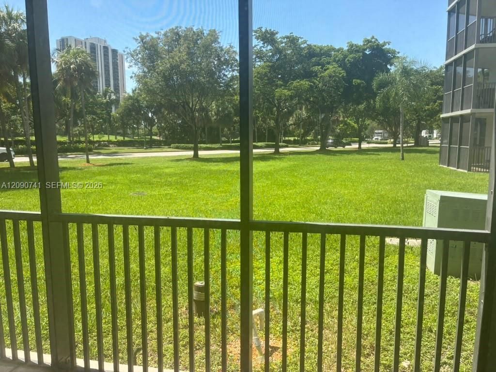 3101 N Country Club Dr, Unit 107, Aventura, FL 33180 Photo