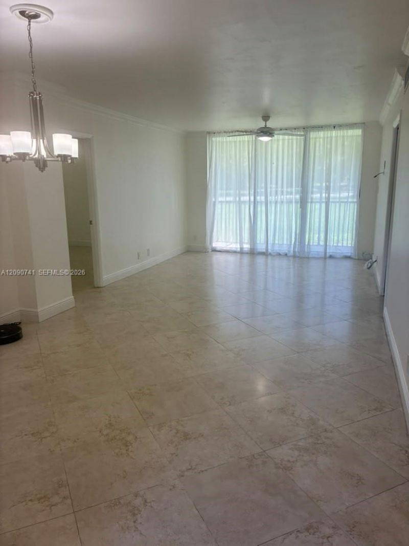 3101 N Country Club Dr, Unit 107, Aventura, FL 33180 Photo
