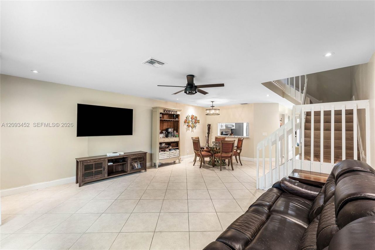 6386 Boca Cir , Boca Raton, FL 33433 Photo
