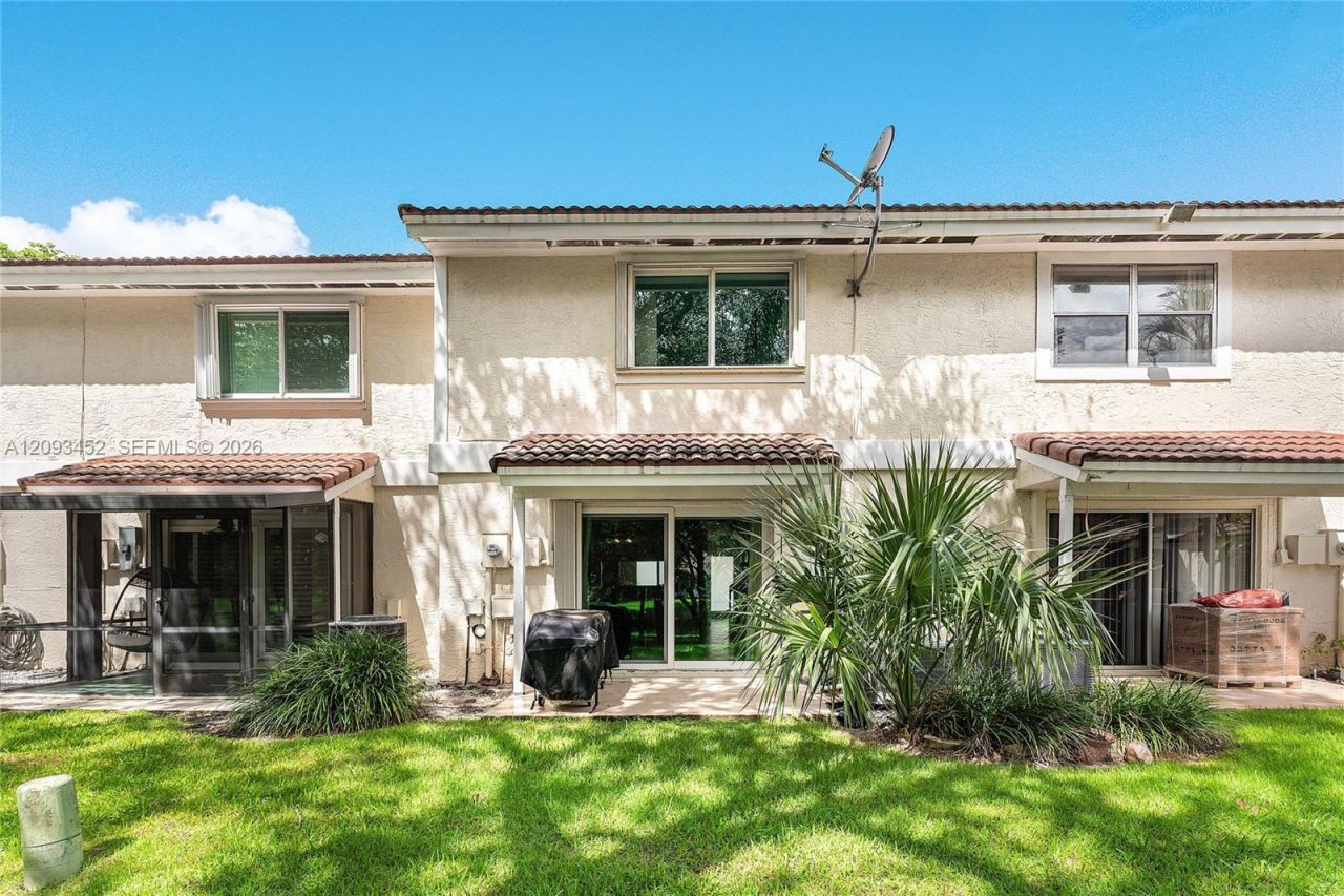 6386 Boca Cir , Boca Raton, FL 33433 Photo