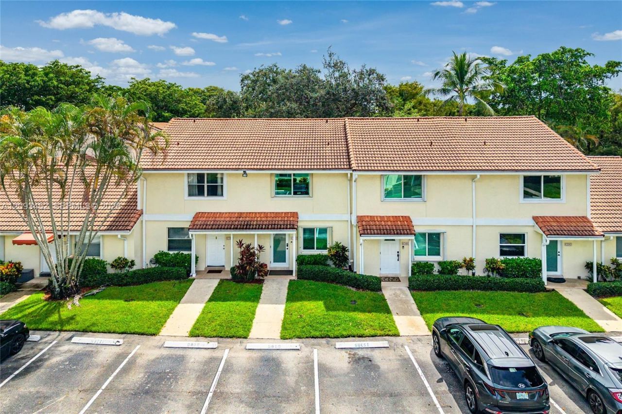 6386 Boca Cir , Boca Raton, FL 33433 Photo