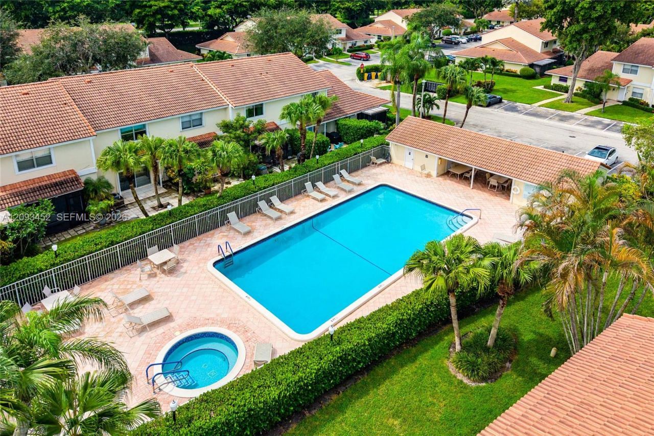 6386 Boca Cir , Boca Raton, FL 33433 Photo