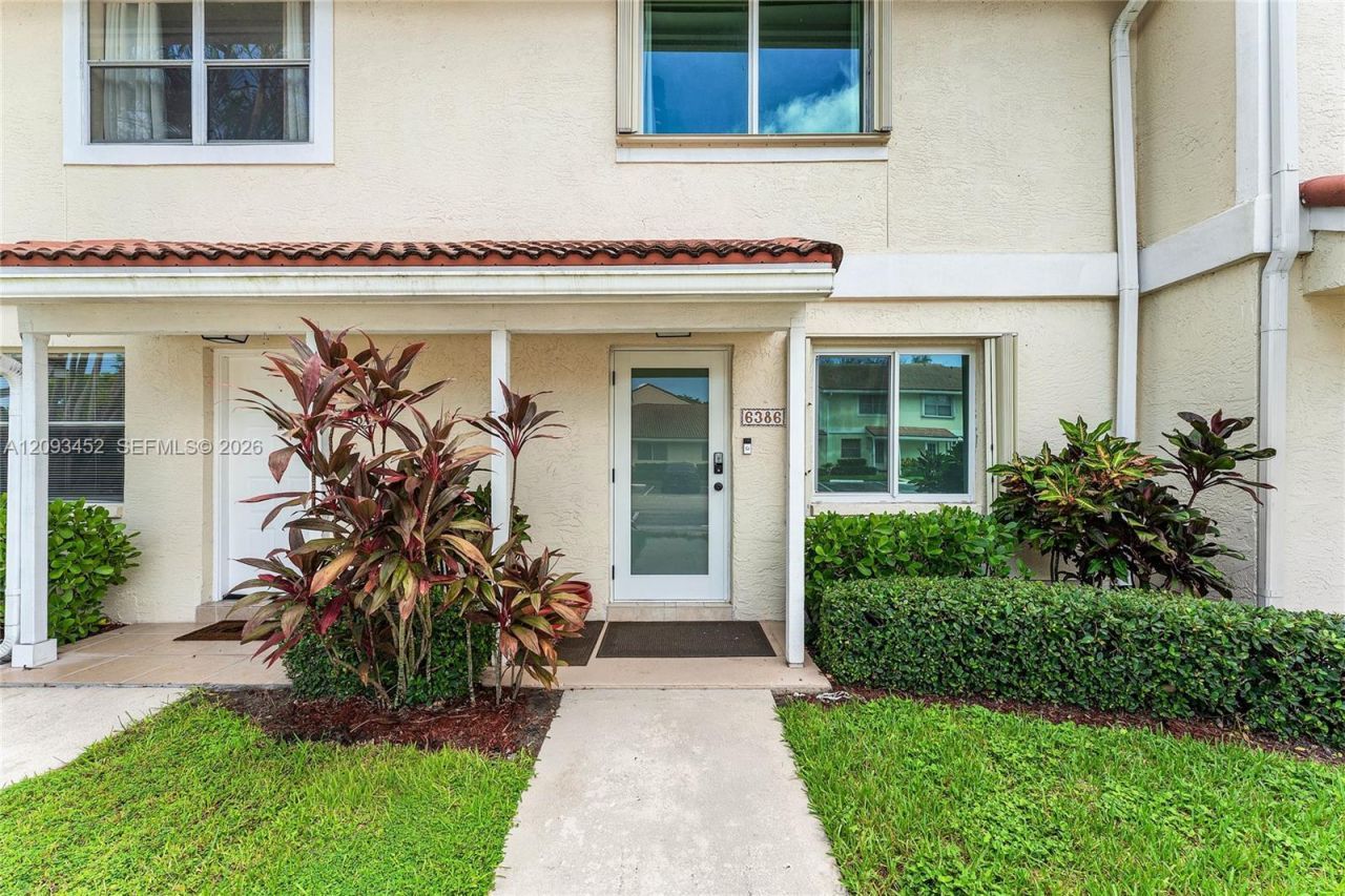 6386 Boca Cir , Boca Raton, FL 33433 Photo
