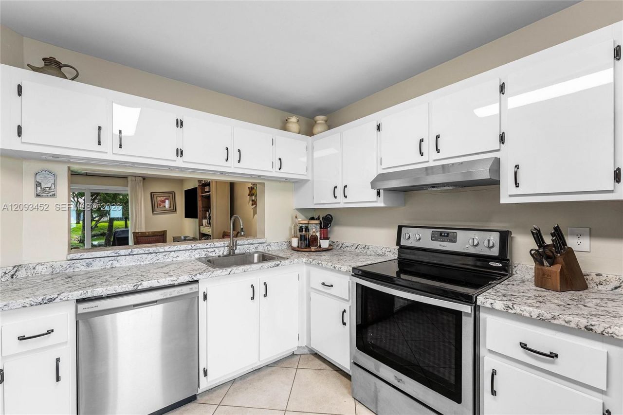 6386 Boca Cir , Boca Raton, FL 33433 Photo