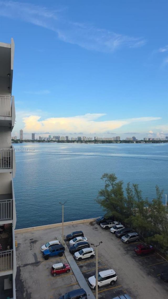 7545 E Treasure Dr, Unit 9K, North Bay Village, FL 33141 Photo