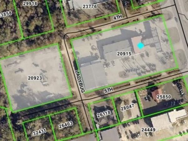 2501 N 190 Highway , Covington, LA 70433