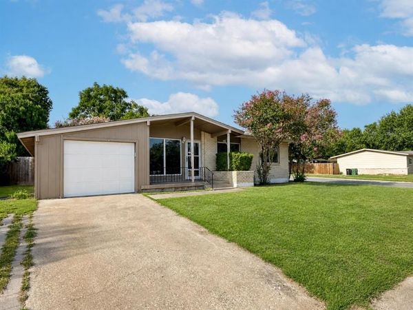 700 Pine Street, Hurst, TX 76053