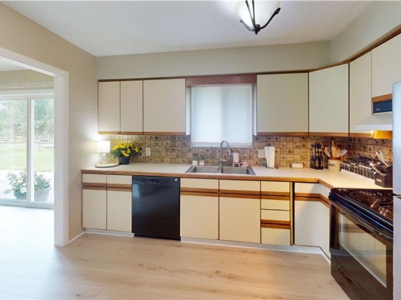 9260 Avery Road, Broadview Heights, OH 44147 Photo 15