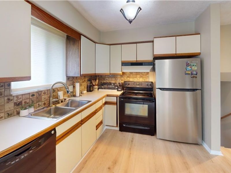 9260 Avery Road, Broadview Heights, OH 44147 Photo 16