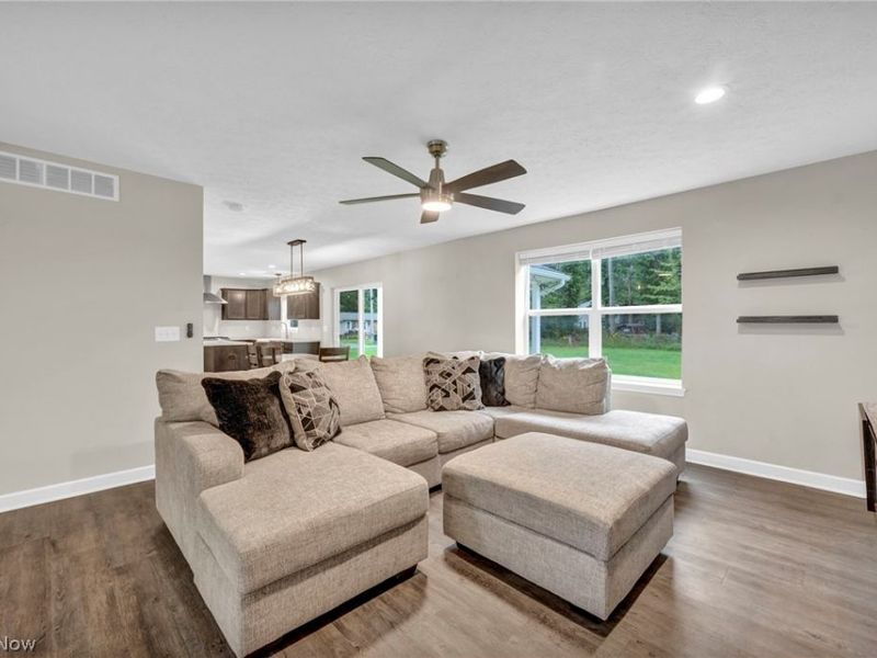 6823 Glendale Road, North Ridgeville, OH 44039 Photo 12