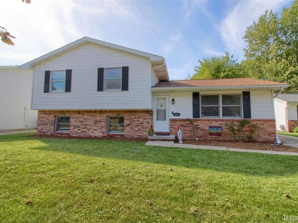 565 N Roessler Street, Monroe, Mi 48162