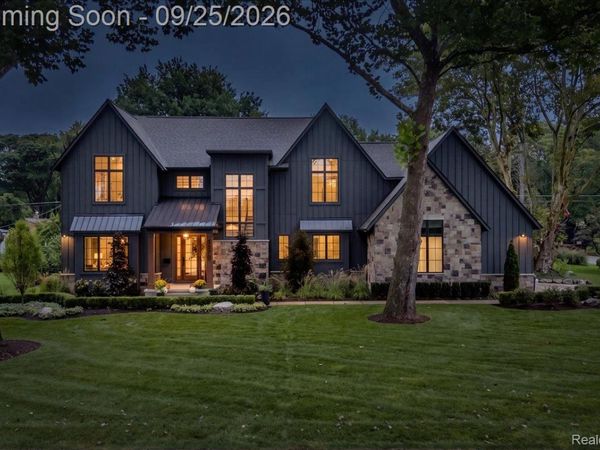 3570 Berkshire Drive, Bloomfield Township, Mi 48301