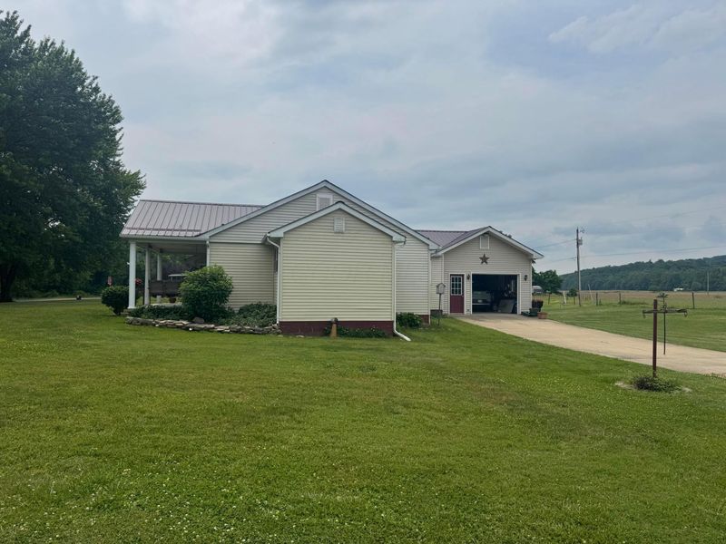 7885 Old River Road , Philo, OH 43771 Photo 3