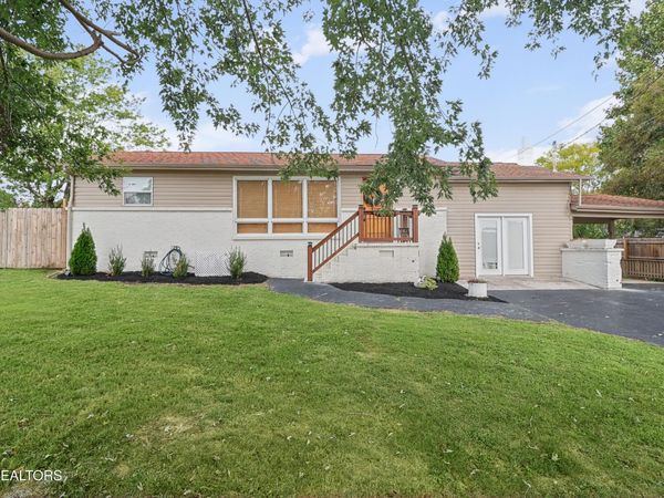 711 Cooper Ave, Rockwood, TN 37854